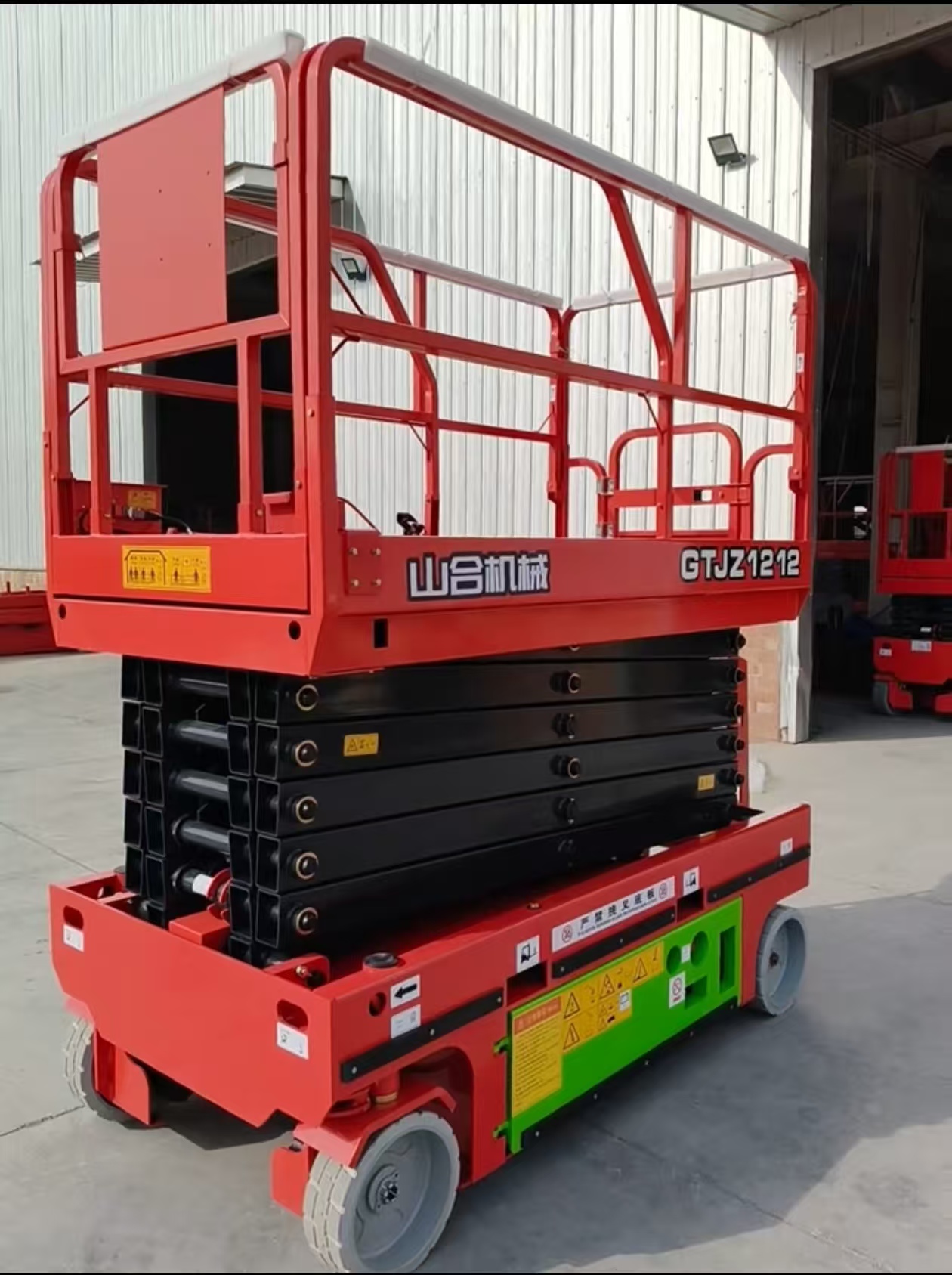 成都電動(dòng)升降機(jī)