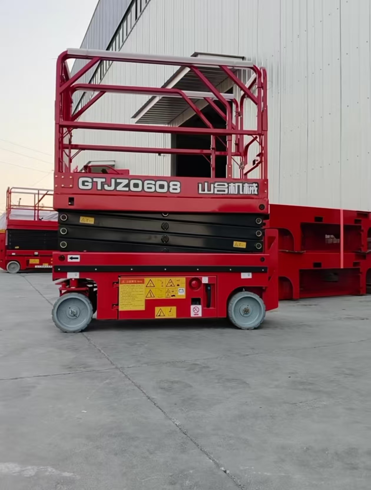 成都升降機(jī)租賃