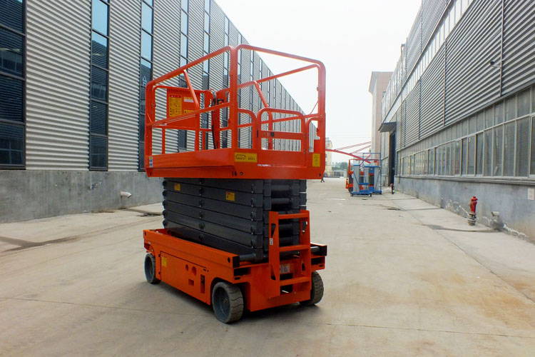 成都自行剪叉式升降機(jī)價(jià)格多少錢一臺(tái)